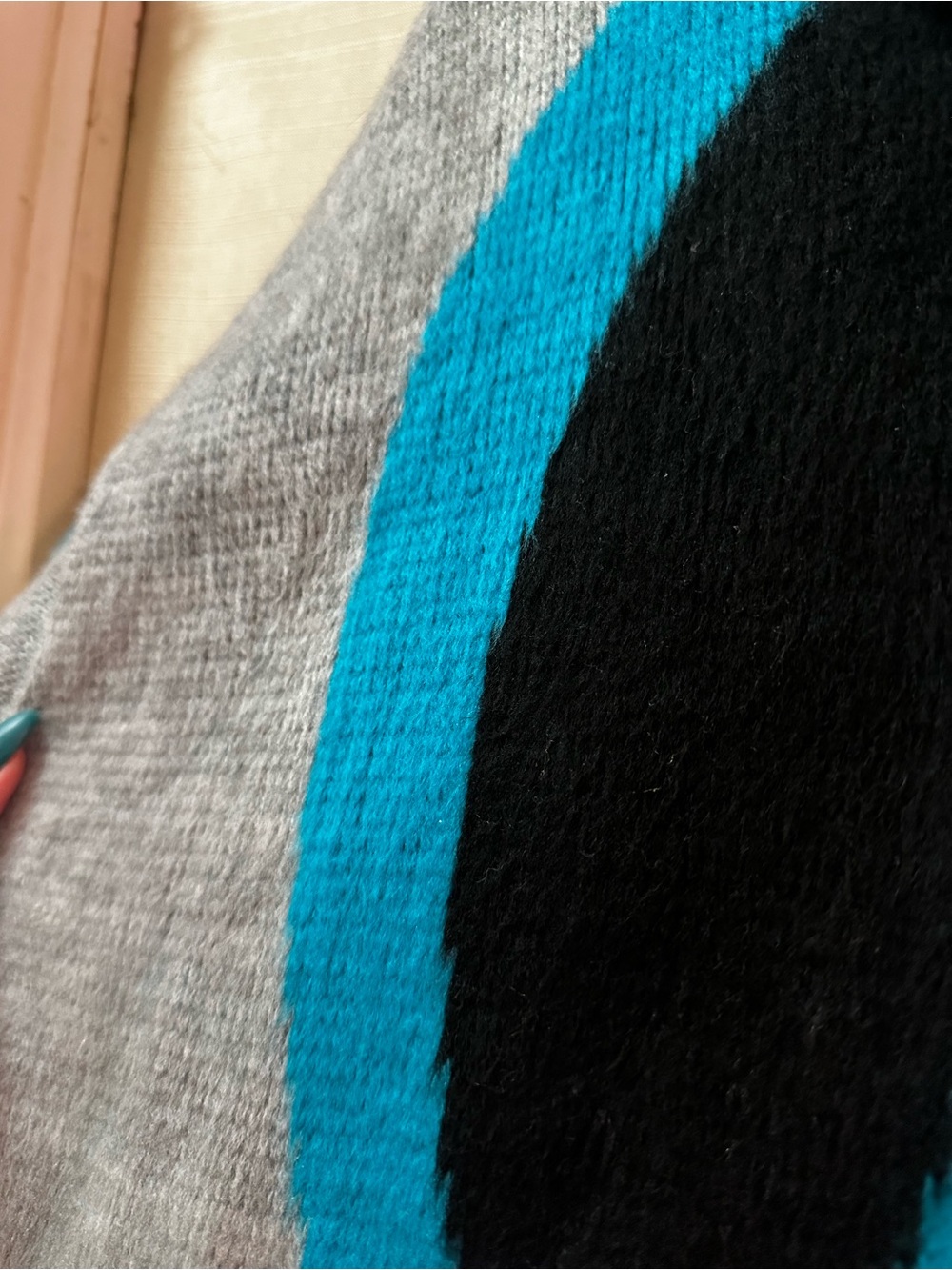 Indian Creations Alpaca Wolf Hoodie Sweater Peru Full Zip Southwestern Large - Picture 7 of 7